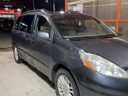 Toyota Sienna 2009 года за 5 000 000 тг. в Атырау – фото 2