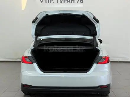 Toyota Camry Luxe 2025 года за 21 490 000 тг. в Астана – фото 10
