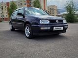 Volkswagen Golf 1995 года за 2 950 000 тг. в Алматы – фото 4