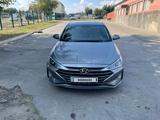 Hyundai Elantra 2019 года за 8 600 000 тг. в Костанай – фото 2