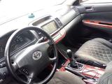 Toyota Camry 2003 годаүшін4 100 000 тг. в Щучинск – фото 3