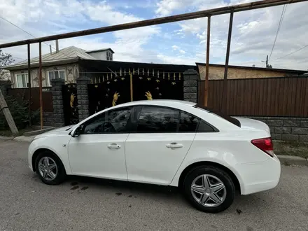 Chevrolet Cruze 2012 года за 2 600 000 тг. в Алматы – фото 4