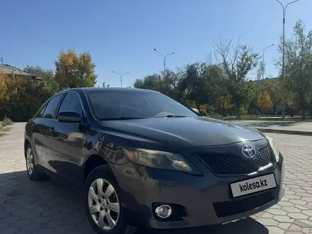 Toyota Camry 2011 года за 6 800 000 тг. в Семей