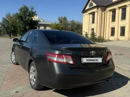 Toyota Camry 2011 года за 6 800 000 тг. в Семей – фото 4