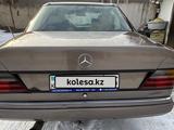 Mercedes-Benz E 260 1989 годаfor1 200 000 тг. в Алматы – фото 2