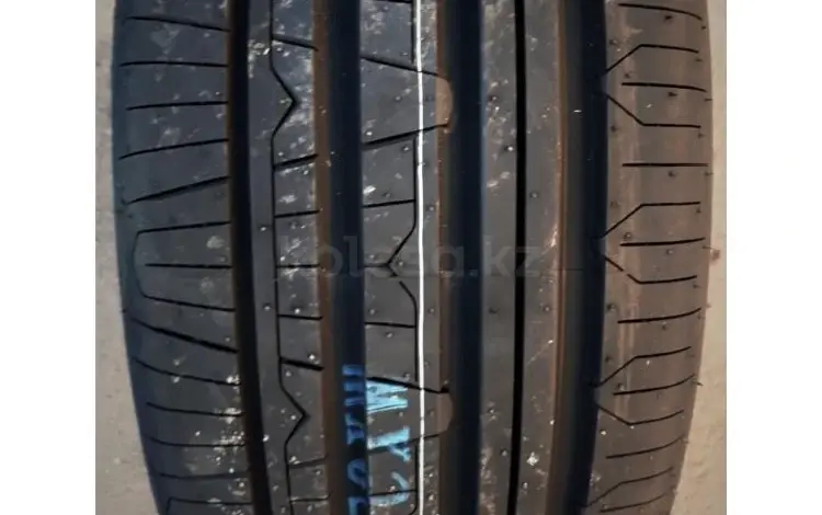 Шины Новые шины Летняя Nitto NT830 + 215/55R17 Производство Япония за 40 000 тг. в Алматы