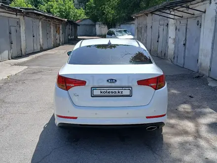Kia K5 2011 года за 7 650 000 тг. в Алматы – фото 9