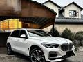 BMW X5 2019 года за 29 000 000 тг. в Алматы – фото 2