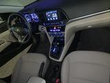 Hyundai Elantra 2020 годаfor6 300 000 тг. в Актобе – фото 5