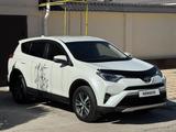 Toyota RAV4 2016 года за 8 900 000 тг. в Шымкент – фото 2