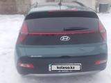 Hyundai Bayon 2023 годаүшін9 200 000 тг. в Семей – фото 3