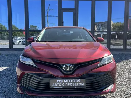 Toyota Camry 2019 года за 12 500 000 тг. в Актобе – фото 5