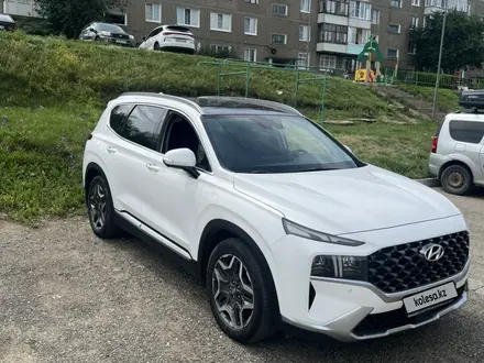 Hyundai Santa Fe 2021 года за 18 500 000 тг. в Усть-Каменогорск