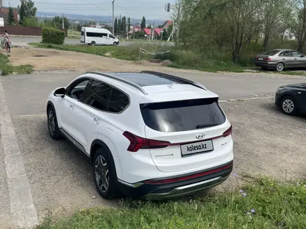 Hyundai Santa Fe 2021 года за 18 500 000 тг. в Усть-Каменогорск – фото 3