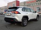 Toyota RAV4 2023 года за 18 200 000 тг. в Семей – фото 5