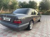 Mercedes-Benz E 280 1994 года за 3 200 000 тг. в Шымкент – фото 3