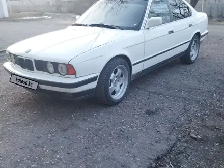 BMW 525 1989 года за 2 000 000 тг. в Экибастуз – фото 2