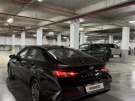 Hyundai Elantra 2025 года за 8 950 000 тг. в Астана – фото 5