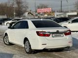 Toyota Camry 2012 года за 7 990 000 тг. в Актобе – фото 4