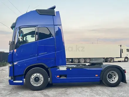 Volvo  FH 2015 года за 36 000 000 тг. в Шымкент – фото 4