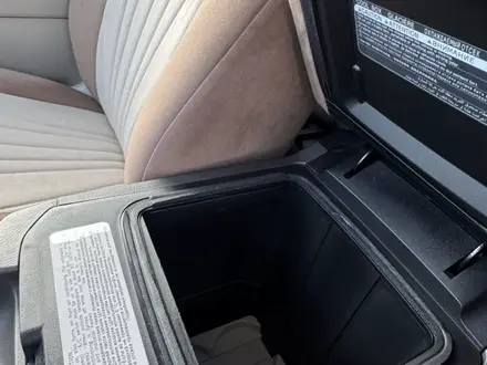 Toyota Land Cruiser Prado 2022 года за 36 500 000 тг. в Астана – фото 11