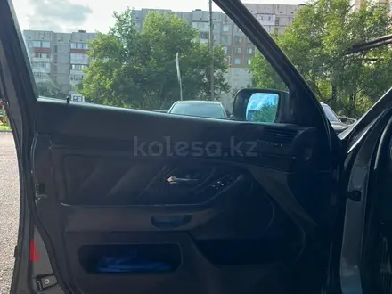 BMW 520 1996 года за 2 999 999 тг. в Караганда – фото 18