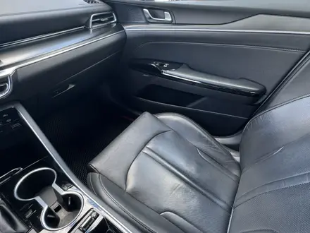 Kia K5 2022 года за 12 800 000 тг. в Караганда – фото 14