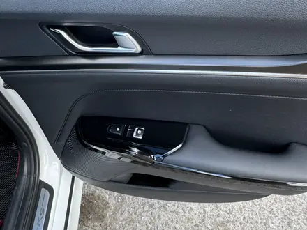 Kia K5 2022 года за 12 800 000 тг. в Караганда – фото 16