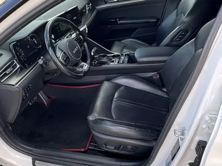 Kia K5 2022 года за 12 800 000 тг. в Караганда – фото 19