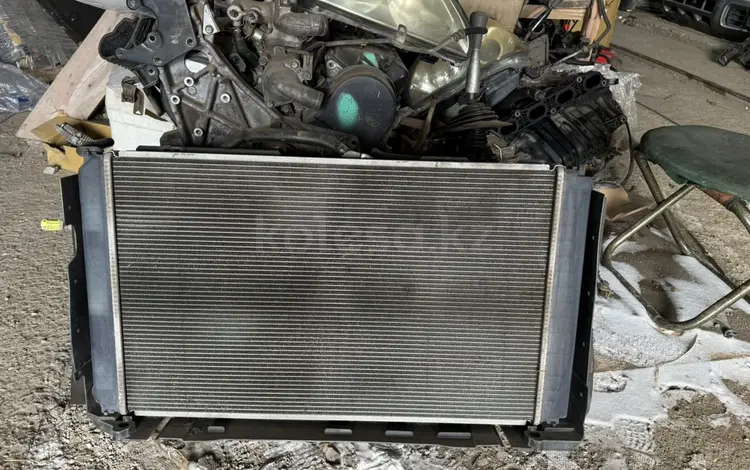 Основной радиатор и вентилятор охлаждения на Toyota Rav4 б у за 130 000 тг. в Астана