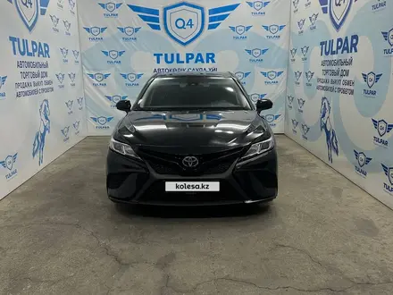 Toyota Camry 2019 года за 12 790 000 тг. в Тараз