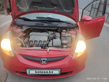 Honda Jazz 2004 года за 3 000 000 тг. в Алматы – фото 11