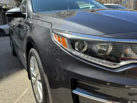 Kia Optima 2018 года за 6 200 000 тг. в Актау – фото 6