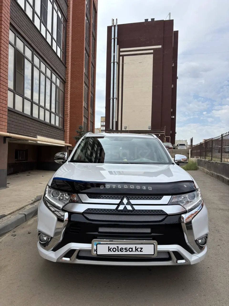 Mitsubishi Outlander, 2022