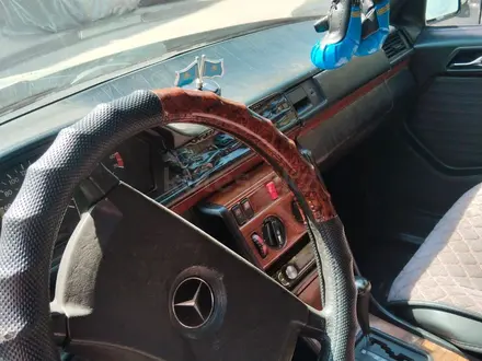 Mercedes-Benz E 230 1991 года за 1 200 000 тг. в Алматы – фото 5