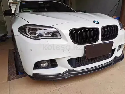 Губа карбон BMW F10 за 10 000 тг. в Алматы – фото 2