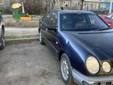 Mercedes-Benz E 230 1996 года за 2 000 000 тг. в Аксу – фото 3