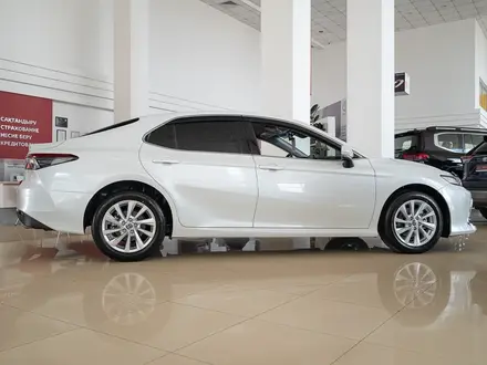 Toyota Camry Prestige 2023 года за 17 400 000 тг. в Семей – фото 6