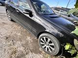 Mercedes-Benz C 180 2001 годаүшін1 700 000 тг. в Семей – фото 2