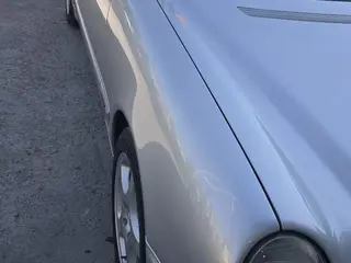 Mercedes-Benz E 320