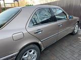 Mercedes-Benz C 200 1993 года за 2 400 000 тг. в Кокшетау – фото 4