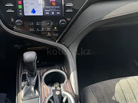 Toyota Camry 2018 года за 13 700 000 тг. в Актау – фото 10