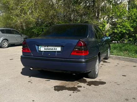 Mercedes-Benz C 180 1994 года за 1 800 000 тг. в Павлодар – фото 8