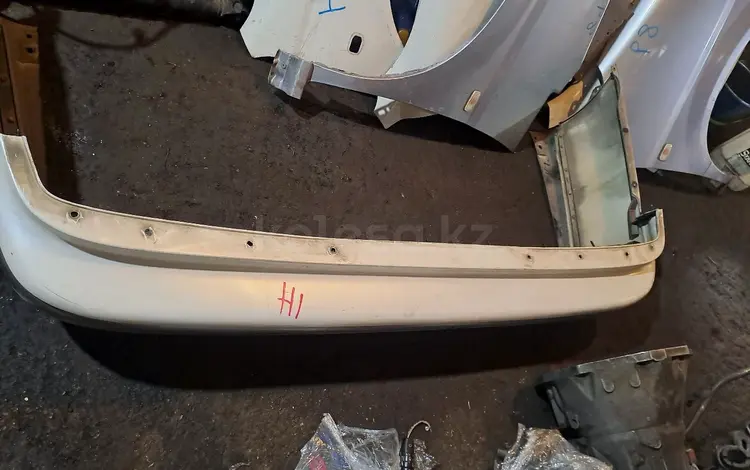 Задний бампер ТОЙОТА ВИНДОМ 10 кузов за 25 000 тг. в Алматы
