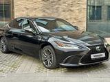 Lexus ES 250 2020 года за 23 000 000 тг. в Алматы – фото 2