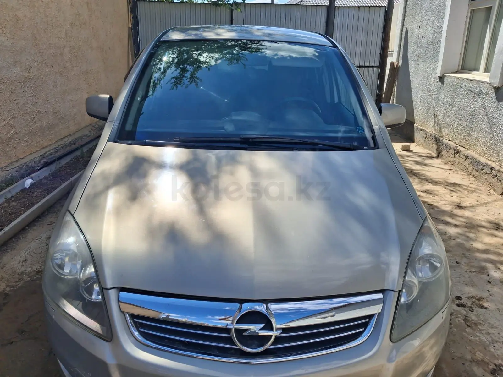Opel Zafira, 2011
