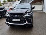 Lexus LX 570 2017 годаfor33 000 000 тг. в Астана