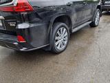 Lexus LX 570 2017 годаfor33 000 000 тг. в Астана – фото 4