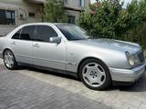 Mercedes-Benz E 320 1999 года за 3 800 000 тг. в Алматы – фото 2