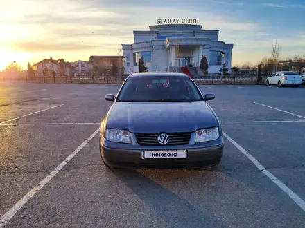 Volkswagen Jetta 2004 года за 2 700 000 тг. в Кызылорда – фото 2